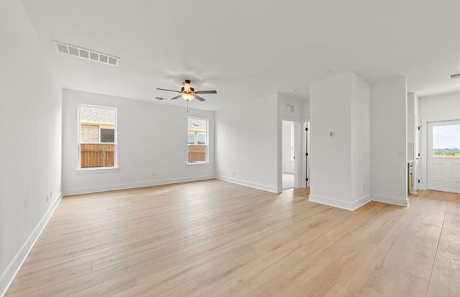 582 Tailwind Dr, House other with 4 bedrooms, 3 bathrooms and null parking in Kyle TX | Image 6
