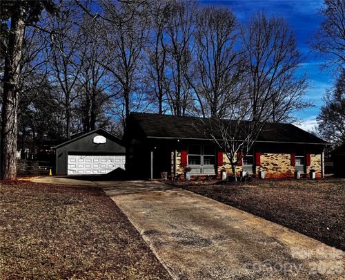 10101 Arbordale Ave, Charlotte, NC, 28215-9683 | Card Image