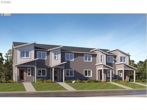 2466 Sawtelle Dr, Woodburn, OR, 97071-6075 | Card Image