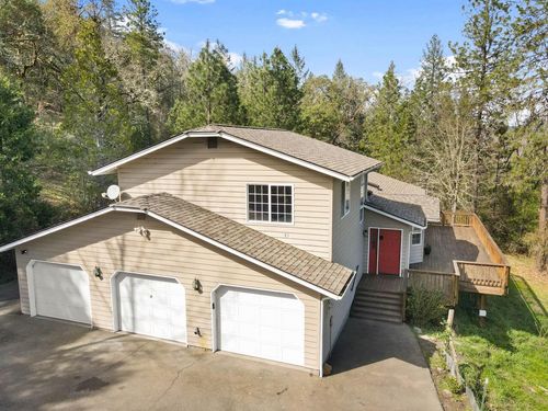 1100 Riverbanks Rd, Grants Pass, OR, 97527-7643 | Card Image