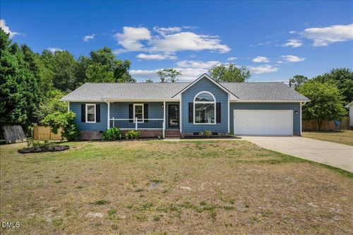 5065 Marvin Dr, Spring Lake, NC, 28390-7433 | Card Image