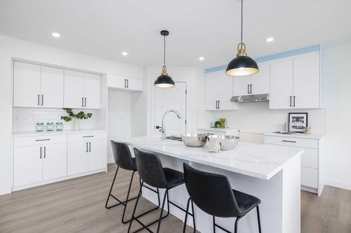 208 Coopers Hill Sw, Airdrie, AB, T4B0B9 | Card Image