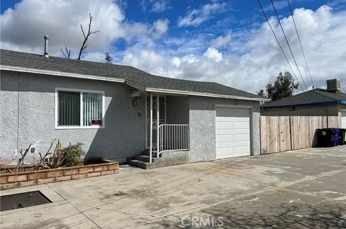 8415 Tokay Street, Fontana, CA, 92335 | Card Image