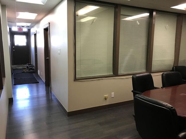 207 14 St Nw, Home with 0 bedrooms, 0 bathrooms and 10 parking in Calgary AB | Image 8