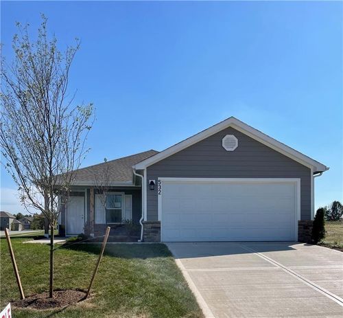 532 Se Reid St, Blue Springs, MO, 64014-5240 | Card Image