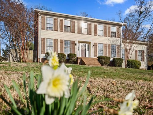 130 Ervin Dr, Hendersonville, TN, 37075 | Card Image