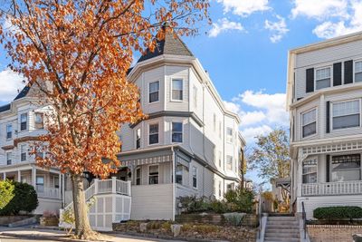 2 - 49 Putnam St, Condo with 2 bedrooms, 2 bathrooms and null parking in Somerville MA | Image 1