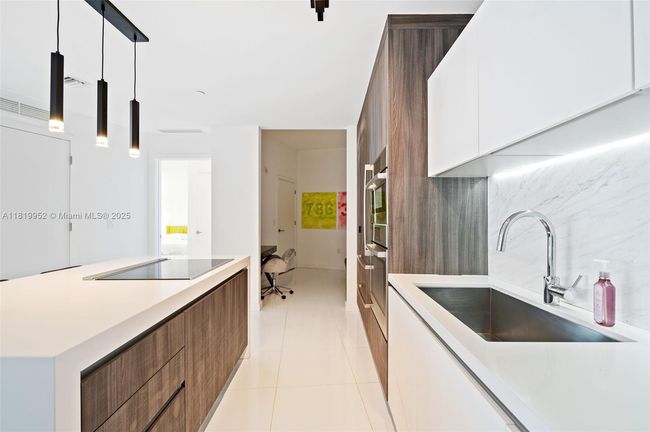 UNIT-909 - 851 Ne 1 St Ave, Condo with 3 bedrooms, 3 bathrooms and null parking in Miami FL | Image 41