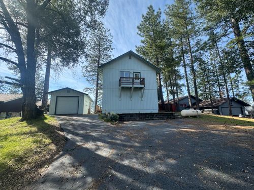 20334 Honey Ln, Tuolumne, CA, 95379-9743 | Card Image