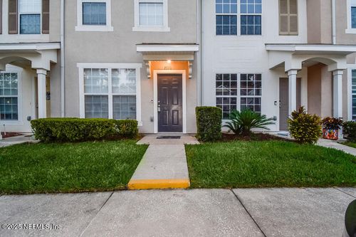 3550 Twisted Tree Ln, JACKSONVILLE, FL, 32216-2243 | Card Image