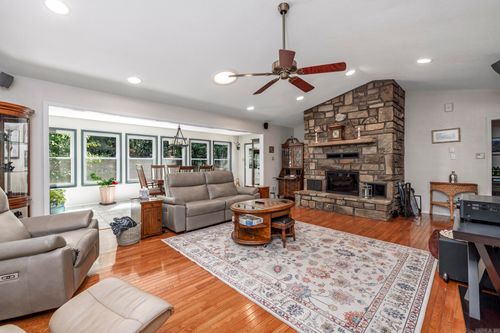 7 Montanes Ln, Hot Springs Village, AR, 71909-4302 | Card Image