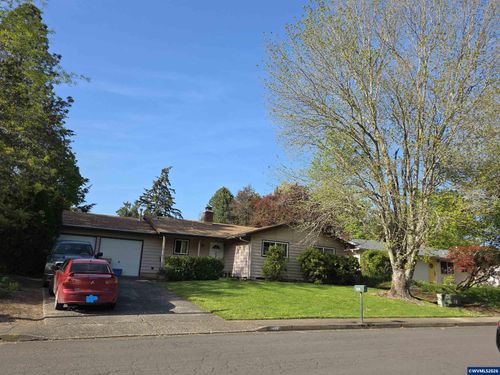 691 Nw Maxine Ave, Corvallis, OR, 97330-3825 | Card Image