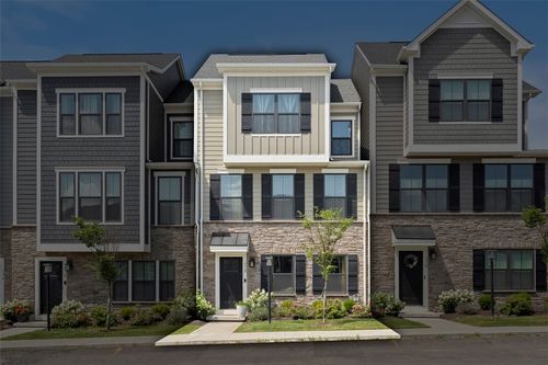172 Marketplace Ave, Coraopolis, PA, 15108-9805 | Card Image