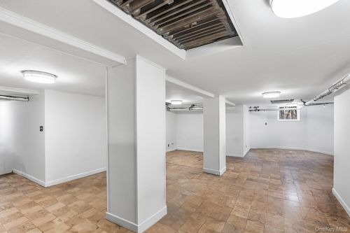 290 Park Hill Ave, Yonkers, NY, 10705-2437 | Card Image