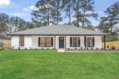 25 Woodvine Ct, Covington, LA, 70433-4724 | Card Image