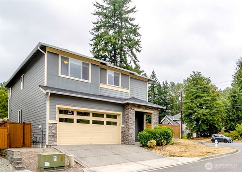 7728 Ne 151st Ln, Kenmore, WA, 98028-5600 | Card Image