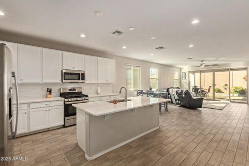 18572 W Cottontail Ln, Wittmann, AZ, 85361-1274 | Card Image