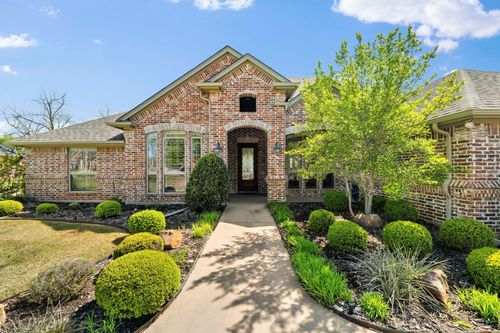 5609 Flagstick Dr, Granbury, TX, 76049-4437 | Card Image