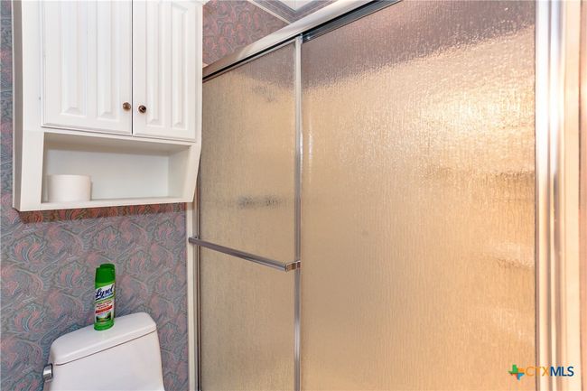 Shower in Jack and Jill style bathroom upstairs. | Image 32