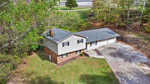 1633 Rebel Rd, Ashland, KY, 41102-9216 | Card Image