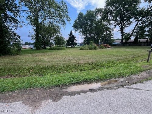 21622 Meadow Dr, West Lafayette, OH, 43845-9707 | Card Image
