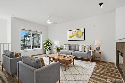 b2-2115 201st Pl Se, Bothell, WA, 98012-8562 | Card Image