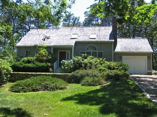16 Majors Cove Ln, Edgartown, MA, 02539-6338 | Card Image