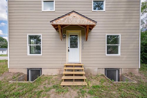 1301 Garland Street, ALLOUEZ, WI, 54301 | Card Image