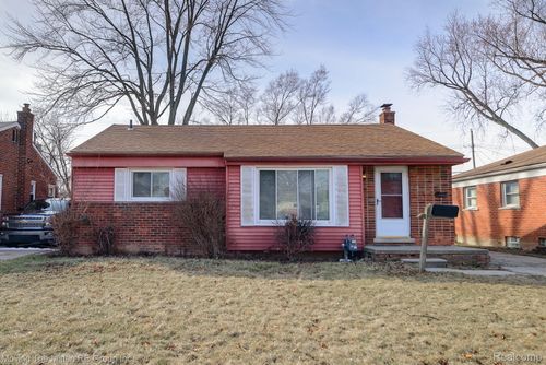 6735 Whitby St, Garden City, MI, 48135-2056 | Card Image