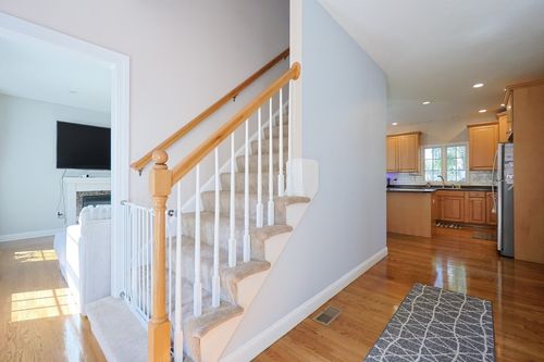 53 Russell St, Marlborough, MA, 01752-2197 | Card Image