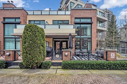 119-8 Renaissance Sq, New Westminster, BC, V3M7A9 | Card Image