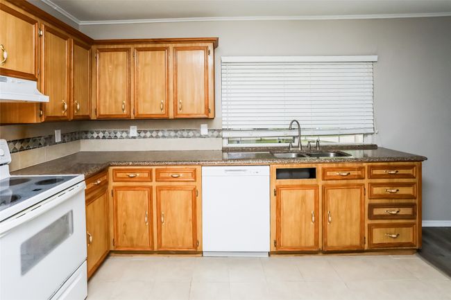 6321 Briar Knoll Dr, House other with 3 bedrooms, 2 bathrooms and null parking in Garland TX | Image 7