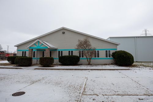 500 Commerce Dr, Lakeville, IN, 46536-9556 | Card Image