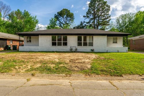 325 Hereford St, Conway, AR, 72032-4626 | Card Image