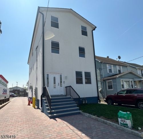 922 Kenneth Ave, Elizabeth, NJ, 07202-3114 | Card Image