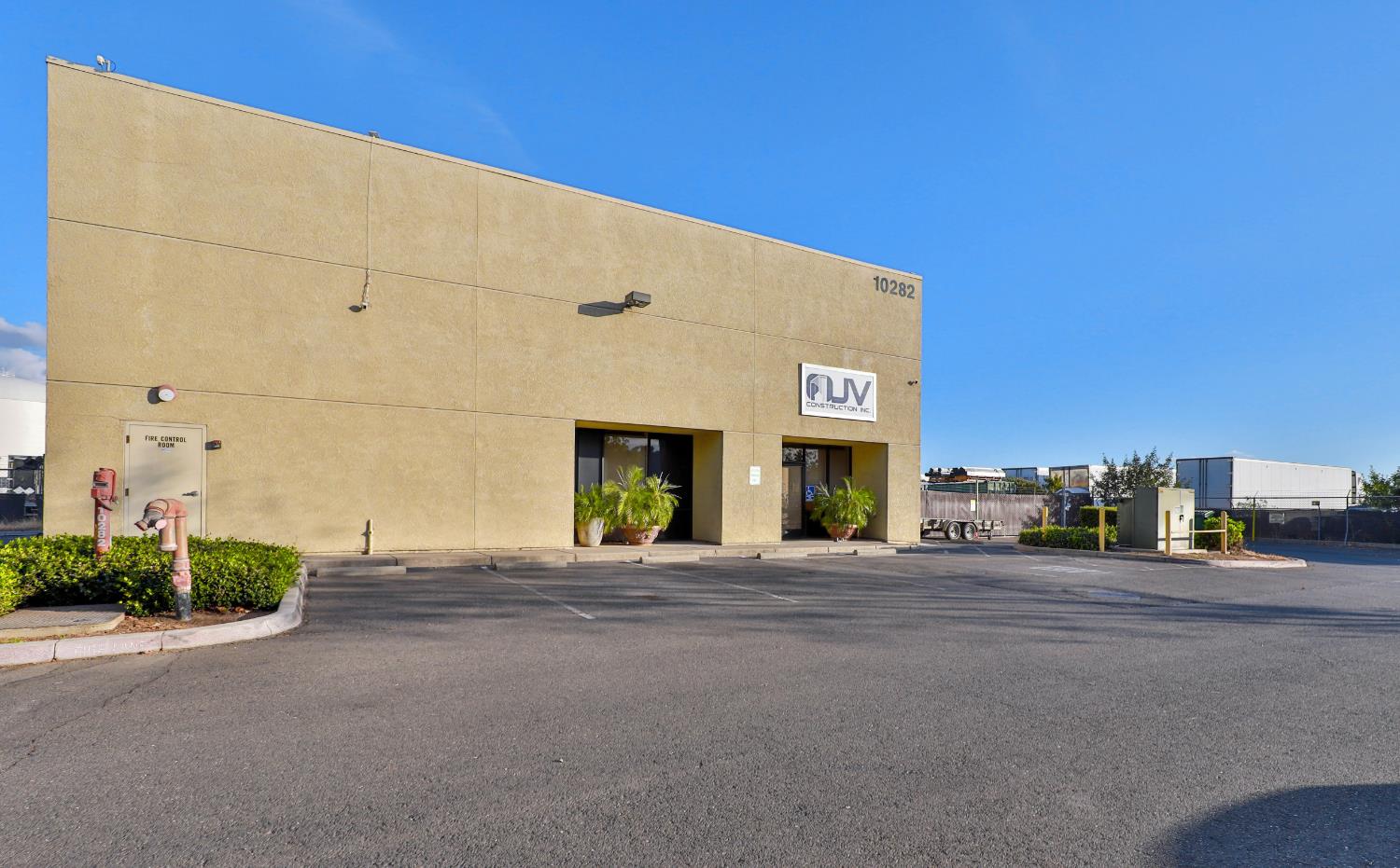 10282 Iron Rock Way, Elk Grove, CA 95624