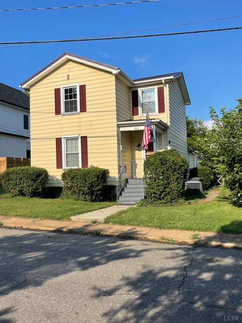 809 Grove St, Bedford, VA, 24523-3409 | Card Image