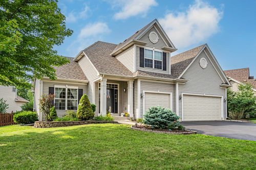 240 Hearthstone Dr, Bartlett, IL, 60103-1392 | Card Image