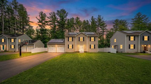 4 Lorelai Way, Nashua, NH, 03062 | Card Image