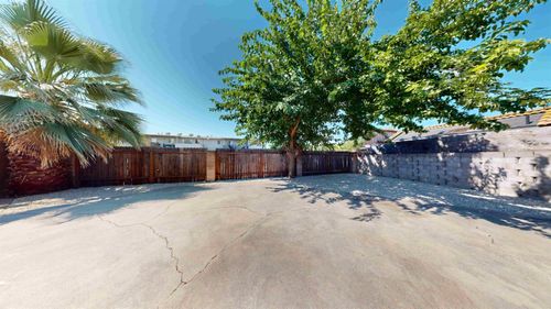 apt-21-805 Tully Rd, Modesto, CA, 95350-5872 | Card Image