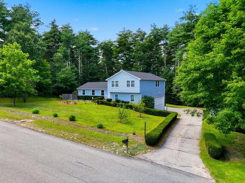 7 Twin Street, Windham, NH, 03087 | Card Image