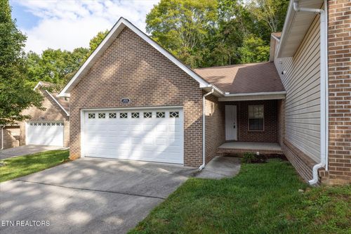 4434 Avery Village Way, Knoxville, TN, 37921-5248 | Card Image