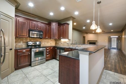 54-11110 Boardwalk Dr, Baton Rouge, LA, 70816-8396 | Card Image