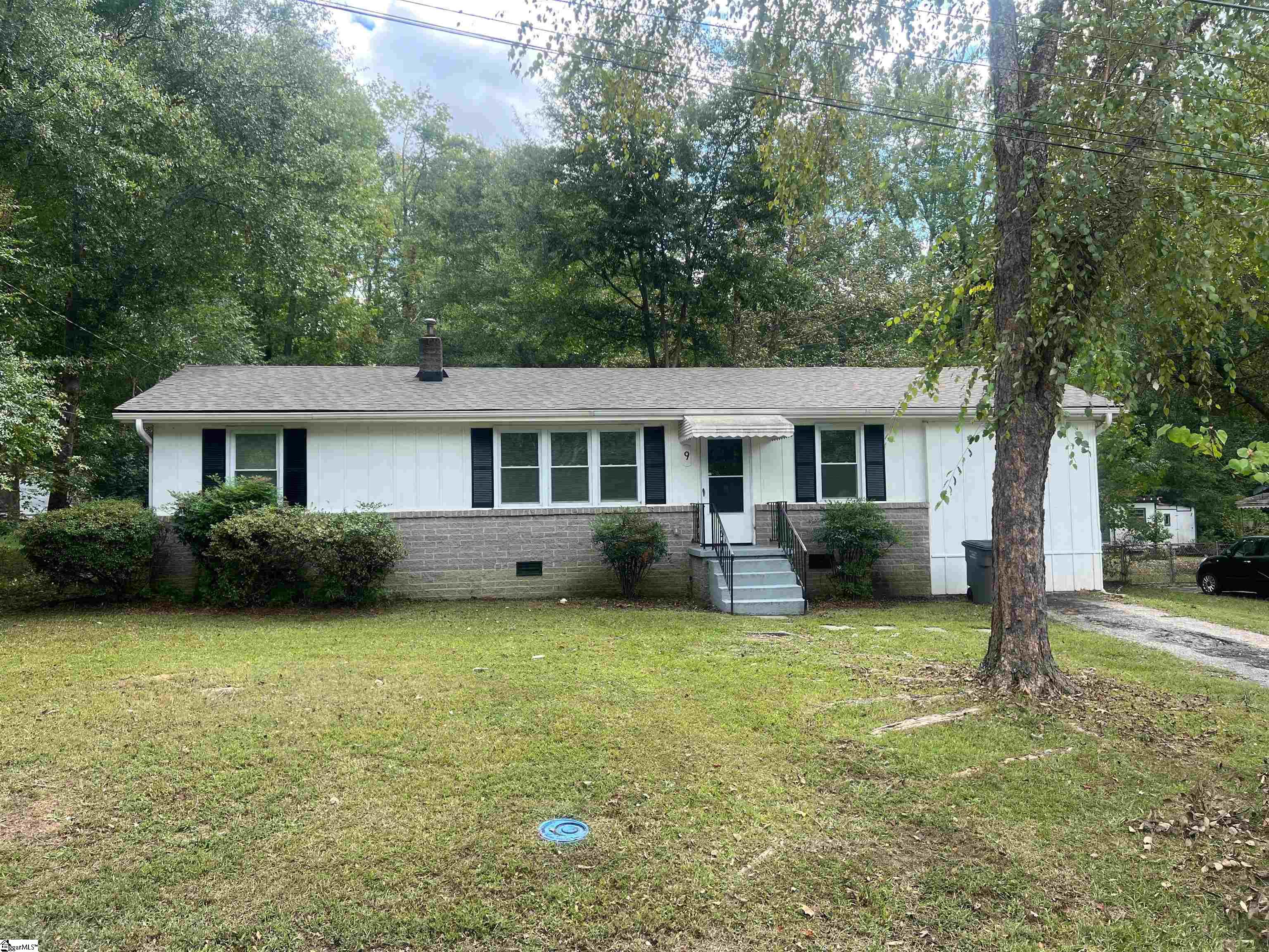 June Ln, Greenville, SC 29605