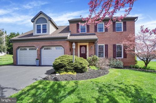 30 Frank Dr, YORK, PA, 17402-7842 | Card Image