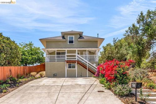 2350 W Shell St, Martinez, CA, 94553-2844 | Card Image