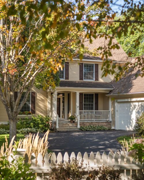 536 Newman Trl, Stillwater, MN, 55082-4529 | Card Image