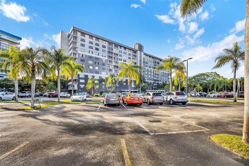 409-3850 Washington St, Hollywood, FL, 33021-7354 | Card Image