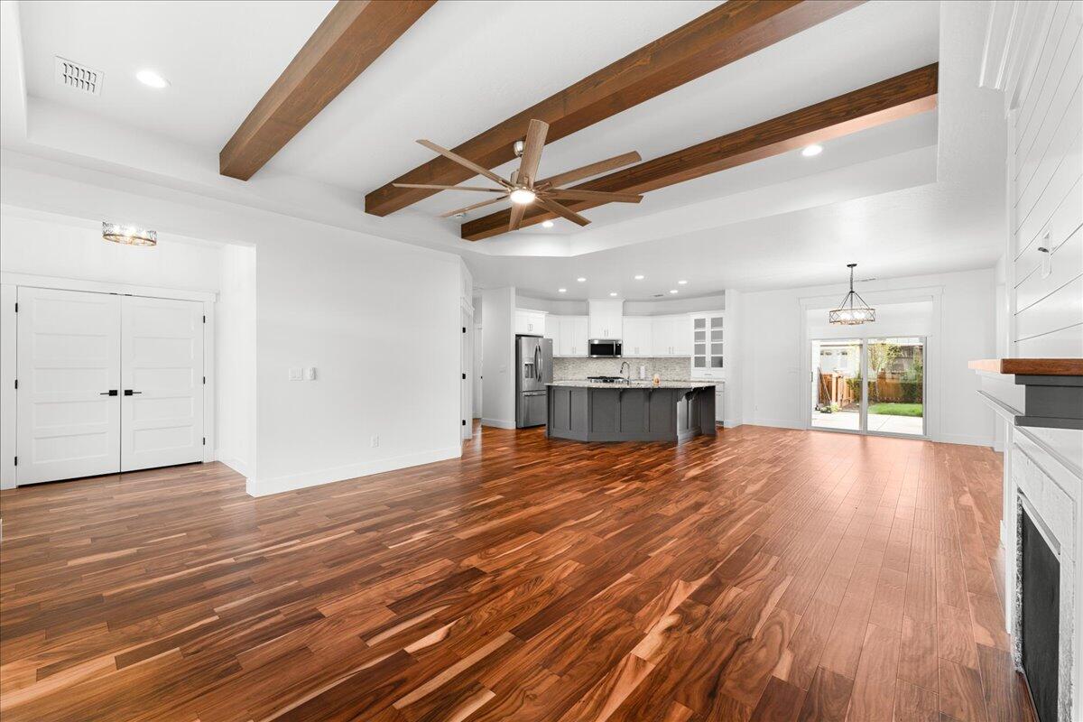 Residential in Central Point 4