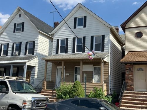 28 Niles St, Elizabeth, NJ, 07202-3910 | Card Image